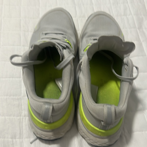 Nike Miler React Running Shoes - Picture 5 of 7